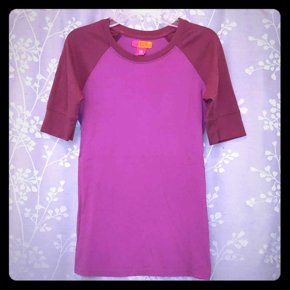 Two-Tone Raglan Tee - Picture 6 of 9